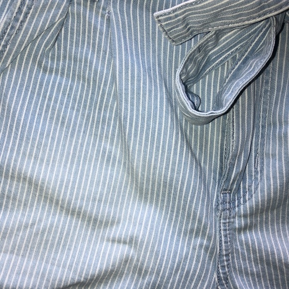 AE Paperbag Mom Shorts - Picture 2 of 6